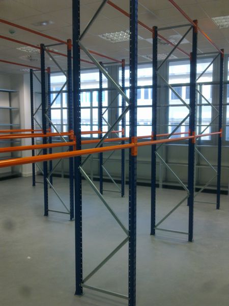 estanterias metalicas de media carga almacen de ropa